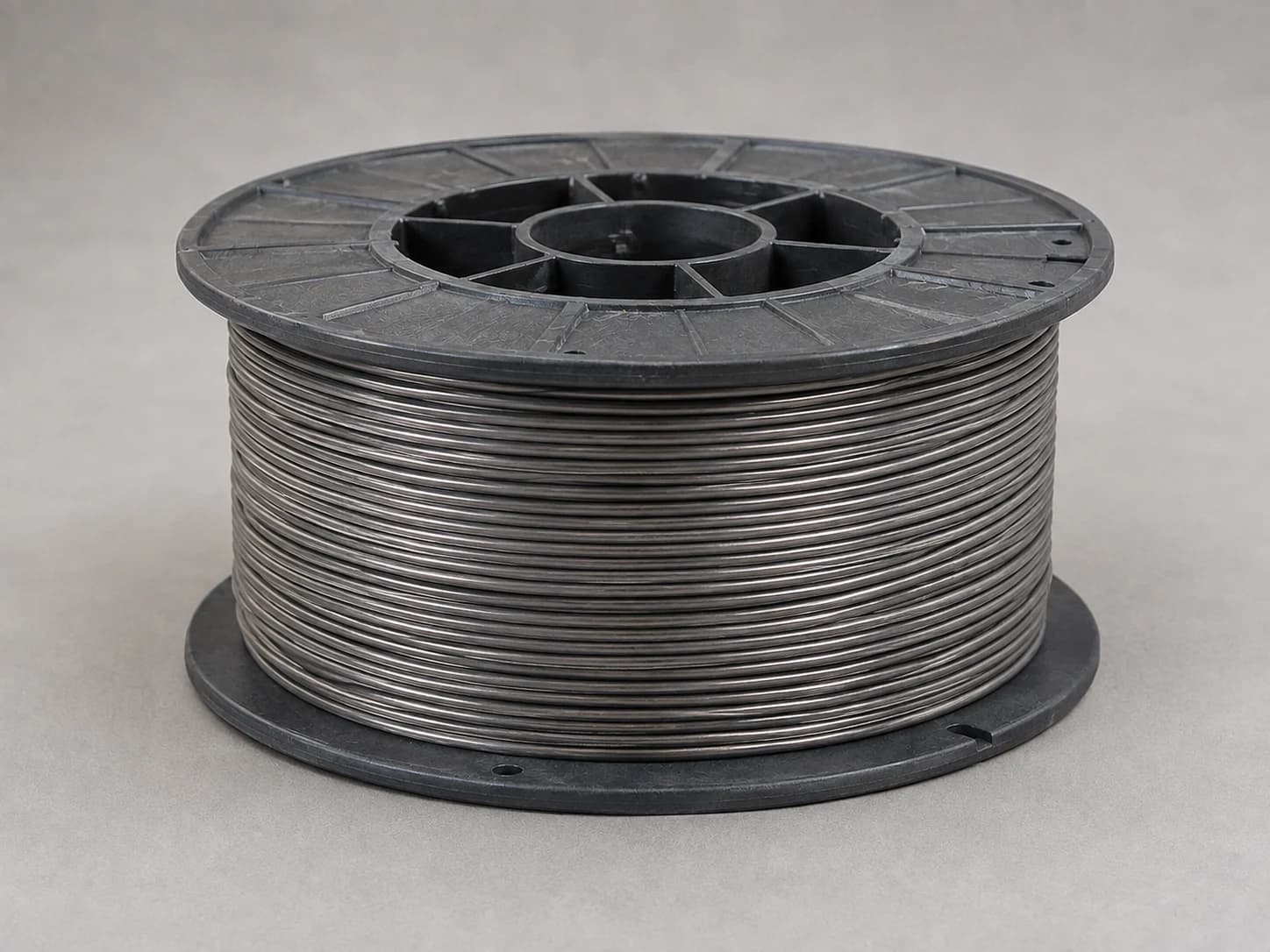 Representative form of a low-alloy heat-resistant flux-cored welding wire spool